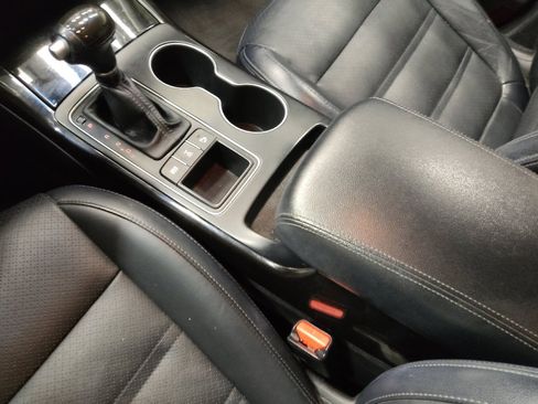 Used 2017 Kia Sorento EX w/ EX V6 Premium Package image 26