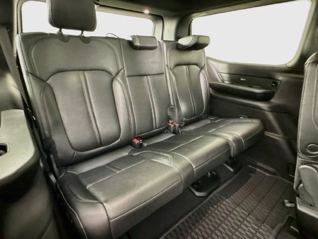 Used 2024 Jeep Wagoneer Series II w/ Convenience Group I AWD/4WD image 34