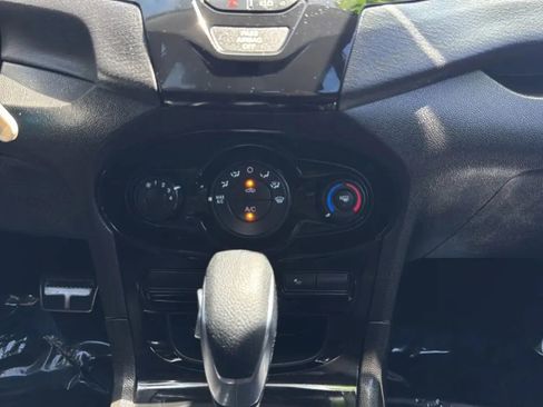 Used 2019 Ford Fiesta ST-Line FWD image 31