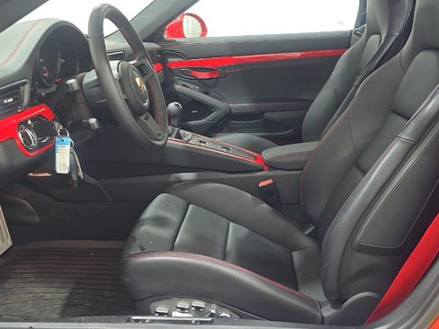 Used 2019 Porsche 911 Speedster RWD image 4