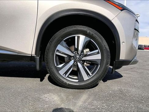 Certified 2021 Nissan Rogue Platinum image 8