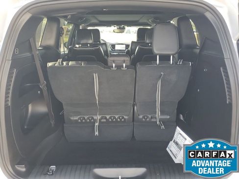 Used 2023 Chrysler Pacifica Limited w/ S Appearance Package image 23