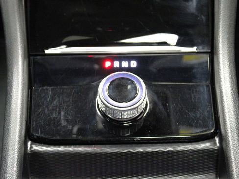 Used 2025 Jeep Grand Cherokee Altitude image 23