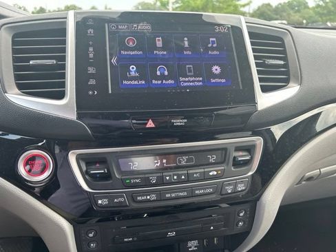 Used 2017 Honda Pilot Elite image 7