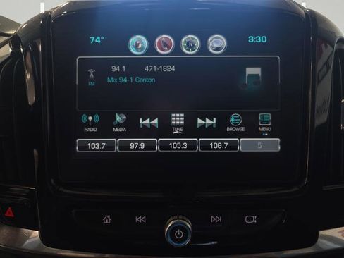Used 2018 Chevrolet Traverse LT FWD image 20