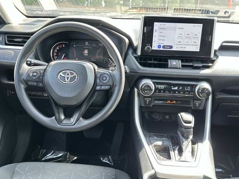 Used 2024 Toyota RAV4 XLE w/ Convenience Package FWD image 20