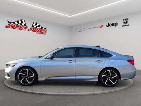 Used 2021 Honda Accord Sport image 2