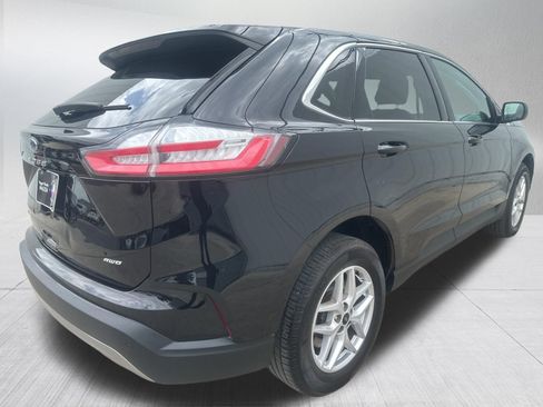 Used 2024 Ford Edge SEL w/ Convenience Package AWD/4WD image 9
