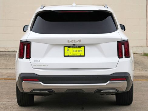 Used 2025 Kia Sorento EX w/ Panoramic Sunroof Package FWD image 54
