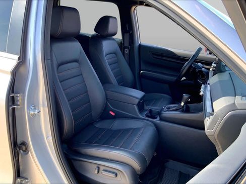 Used 2025 Honda CR-V Sport-L image 9