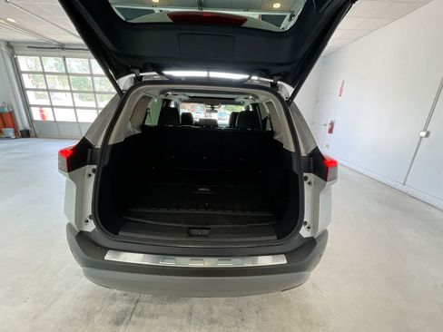 Used 2023 Nissan Rogue SV w/ SV Premium B Package AWD/4WD image 23