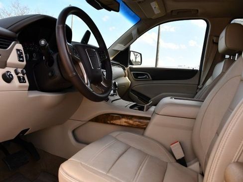Used 2017 GMC Yukon XL Denali w/ Open Road Package image 14