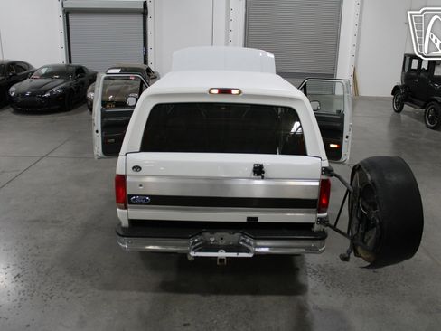 Used 1992 Ford Bronco XLT image 30