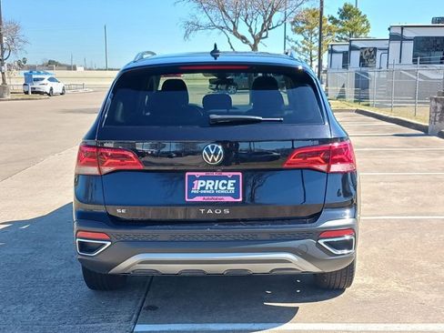 Used 2024 Volkswagen Taos SE image 7