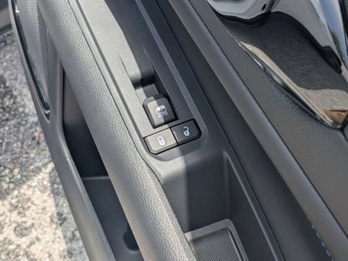 New 2026 Jeep Compass Latitude AWD/4WD image 33