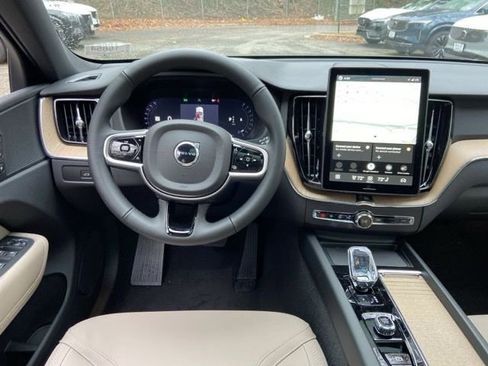 New 2026 Volvo XC60 B5 Core w/ Climate Package AWD/4WD image 13