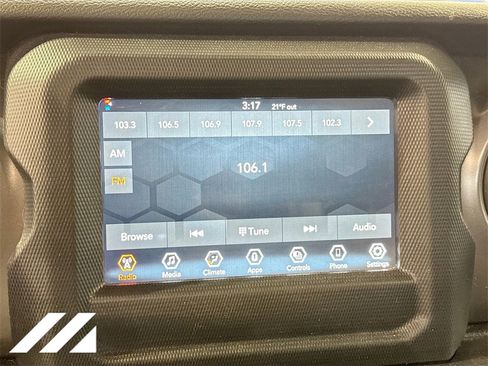 Used 2023 Jeep Gladiator Sport image 15