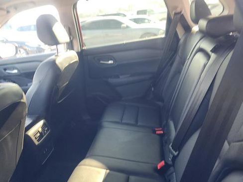 Used 2024 Nissan Rogue SV w/ SV Premium Package image 9