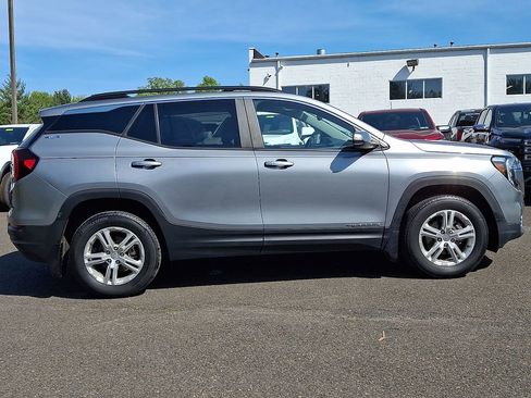 Certified 2023 GMC Terrain SLE w/ Driver Convenience Package AWD/4WD image 7