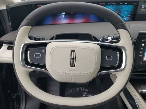 New 2026 Lincoln Nautilus Black Label AWD/4WD image 16