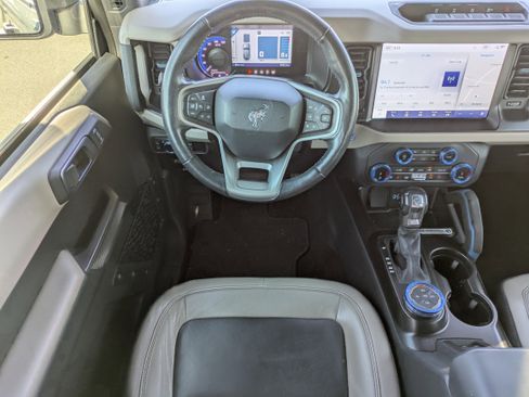 Used 2022 Ford Bronco Wildtrak image 18