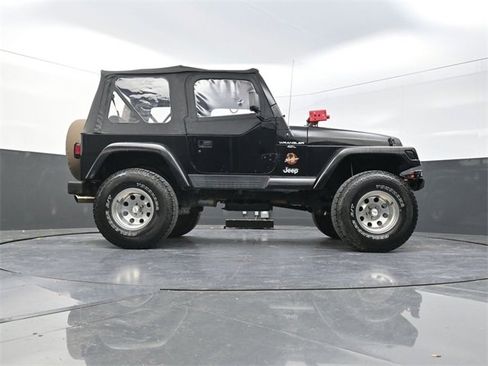 Used 1998 Jeep Wrangler Sahara image 24