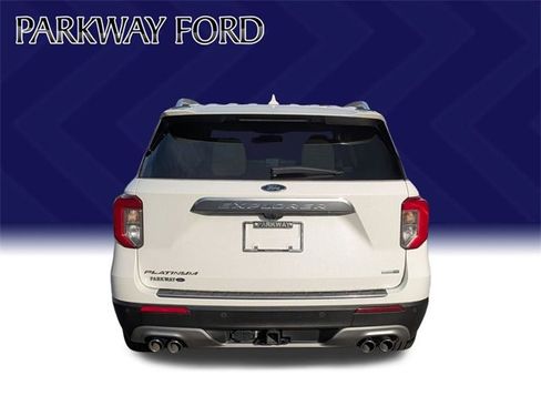 Used 2020 Ford Explorer Platinum w/ Premium Technology Package image 6