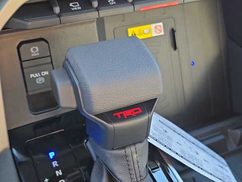 New 2026 Toyota Tundra Limited AWD/4WD image 6