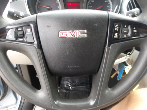 Used 2015 GMC Terrain SLE FWD image 20