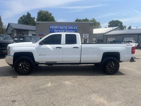 Used 2015 Chevrolet Silverado 2500 W/T AWD/4WD image 1