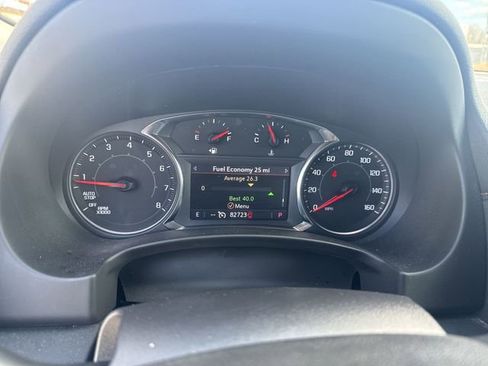 Used 2023 GMC Terrain AT4 image 12