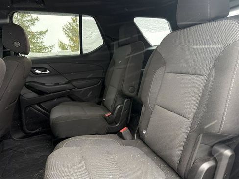 Used 2023 Chevrolet Traverse LT image 46