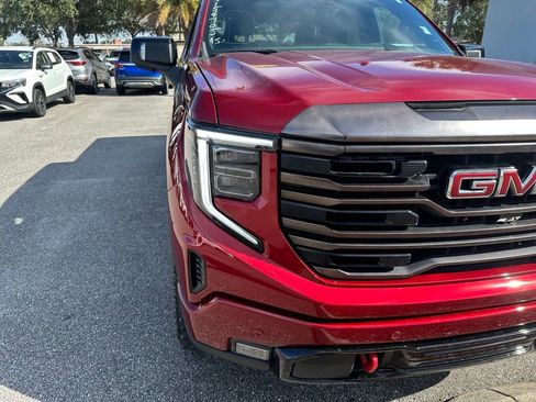 Used 2023 GMC Sierra 1500 AT4X image 14