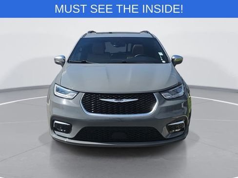 Used 2022 Chrysler Pacifica Pinnacle image 8