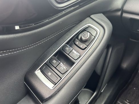 Used 2020 Subaru Outback Limited image 19