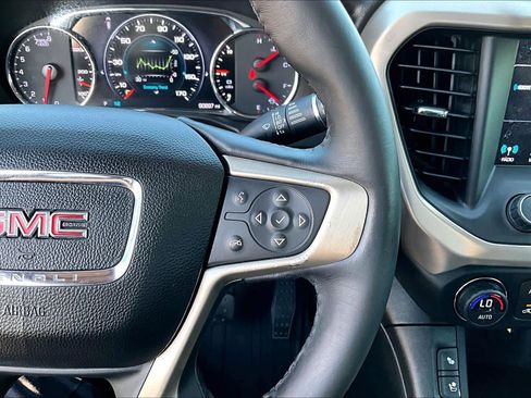 Used 2017 GMC Acadia Denali image 24