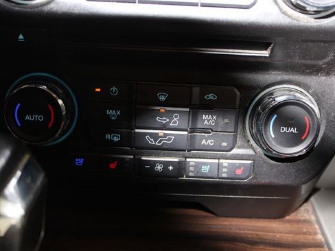 Used 2016 Ford F150 Lariat image 33