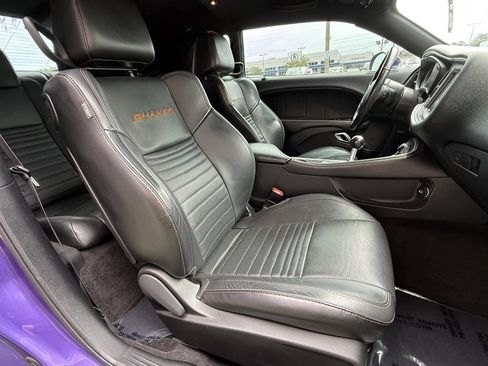 Used 2016 Dodge Challenger R/T Plus RWD image 17