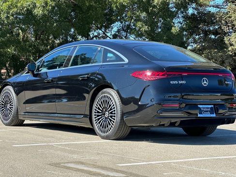 Certified 2023 Mercedes-Benz EQS 580 4MATIC Sedan image 3