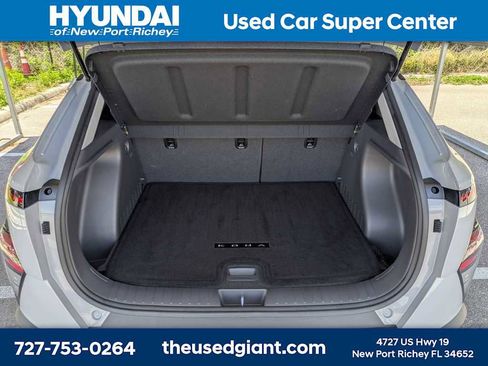 Certified 2024 Hyundai Kona SEL FWD image 12