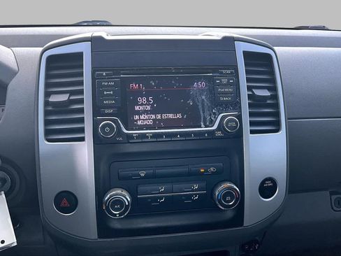 Used 2018 Nissan Frontier SV RWD image 7