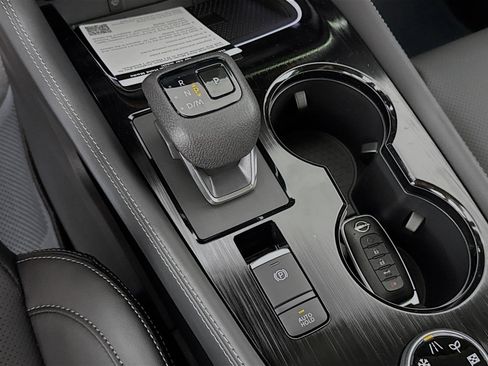 New 2026 Nissan Rogue Platinum image 19