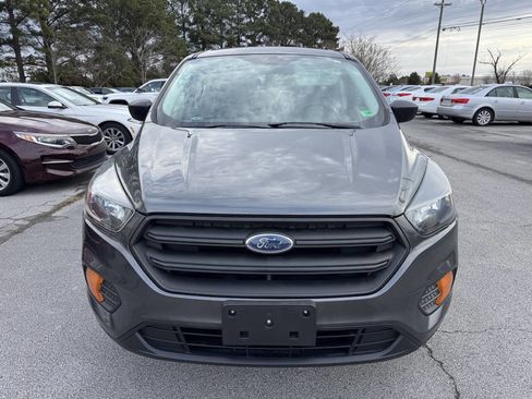 Used 2018 Ford Escape S image 3