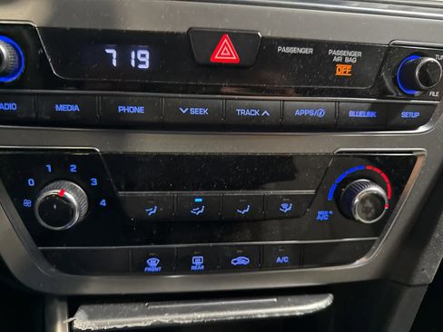 Used 2017 Hyundai Sonata SE image 20