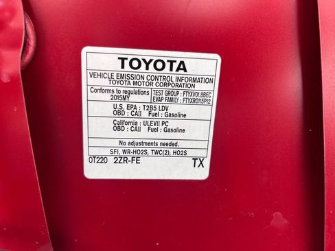 Used 2015 Toyota Corolla LE FWD image 24