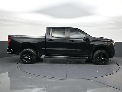 Used 2023 Chevrolet Silverado 1500 LT Trail Boss w/ LT Trail Boss Premium Package AWD/4WD image 6