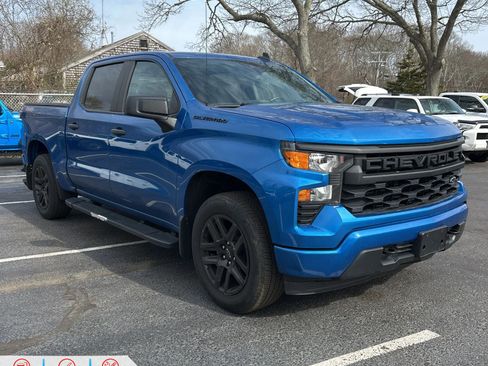 Used 2022 Chevrolet Silverado 1500 Custom w/ LPO, Dark Essentials Package AWD/4WD image 1