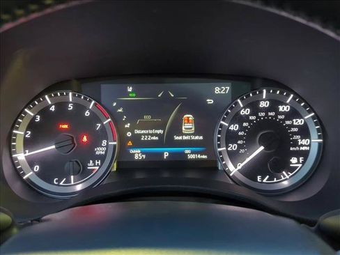 Used 2023 Toyota Highlander XLE FWD image 11