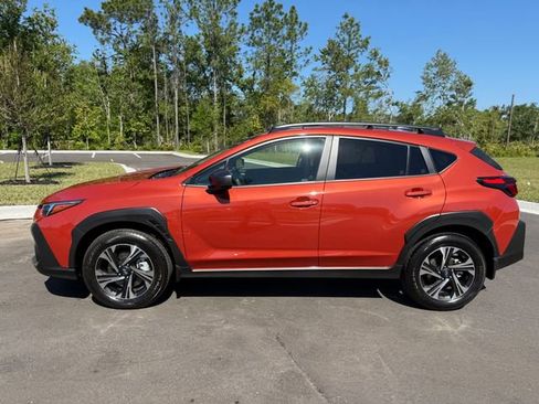 Used 2025 Subaru Crosstrek 2.0i Premium w/ Convenience Package #2 AWD/4WD image 2