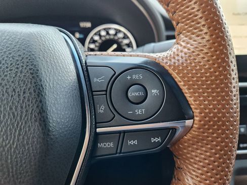 Used 2022 Toyota Avalon Limited w/ Advanced Safety Package image 29